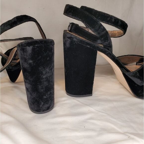 Sam EdelmanMara Suede black Platform Sandal - Picture 7 of 12